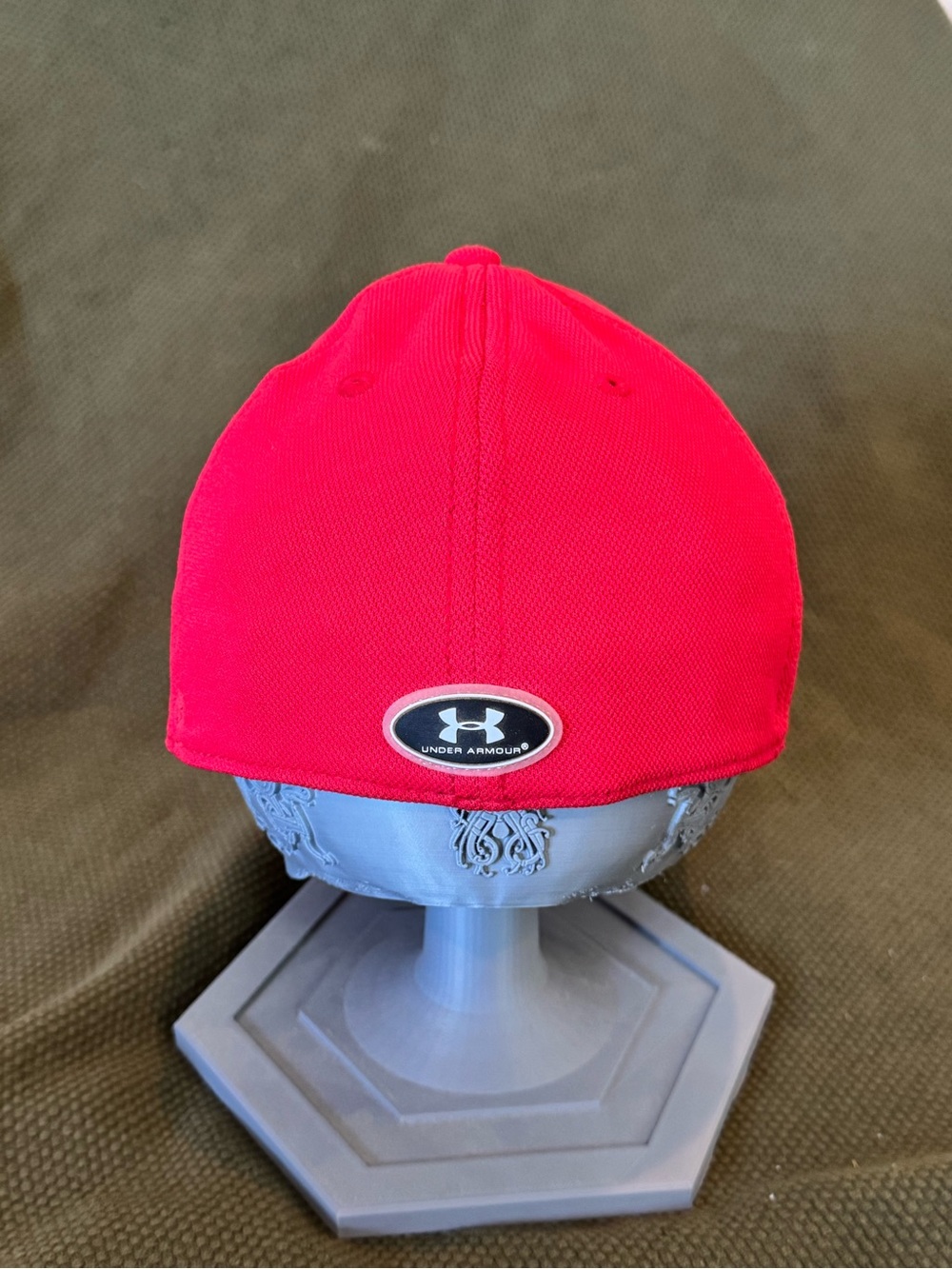 Under Armour Red Performance Cap - Picture 3 of 4
